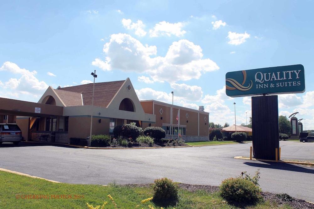 Quality Inn & Suites Near I-480 And I-29 Council Bluffs Εξωτερικό φωτογραφία