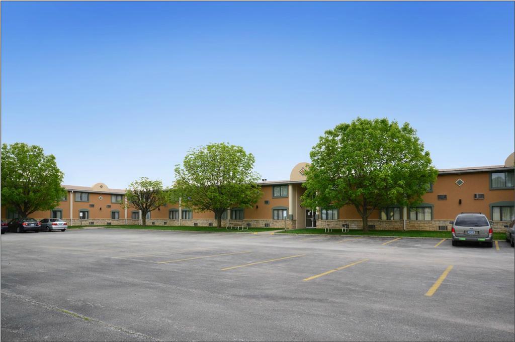 Quality Inn & Suites Near I-480 And I-29 Council Bluffs Εξωτερικό φωτογραφία
