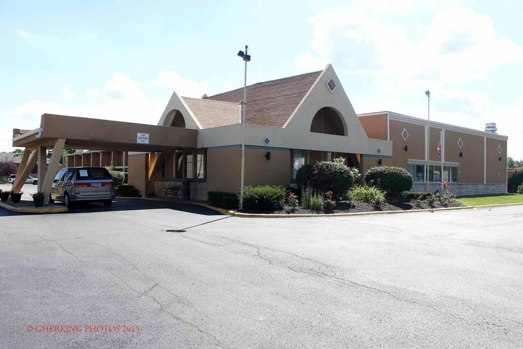 Quality Inn & Suites Near I-480 And I-29 Council Bluffs Εξωτερικό φωτογραφία