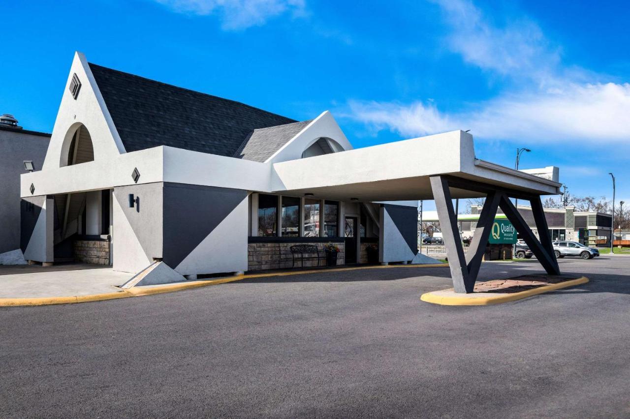 Quality Inn & Suites Near I-480 And I-29 Council Bluffs Εξωτερικό φωτογραφία