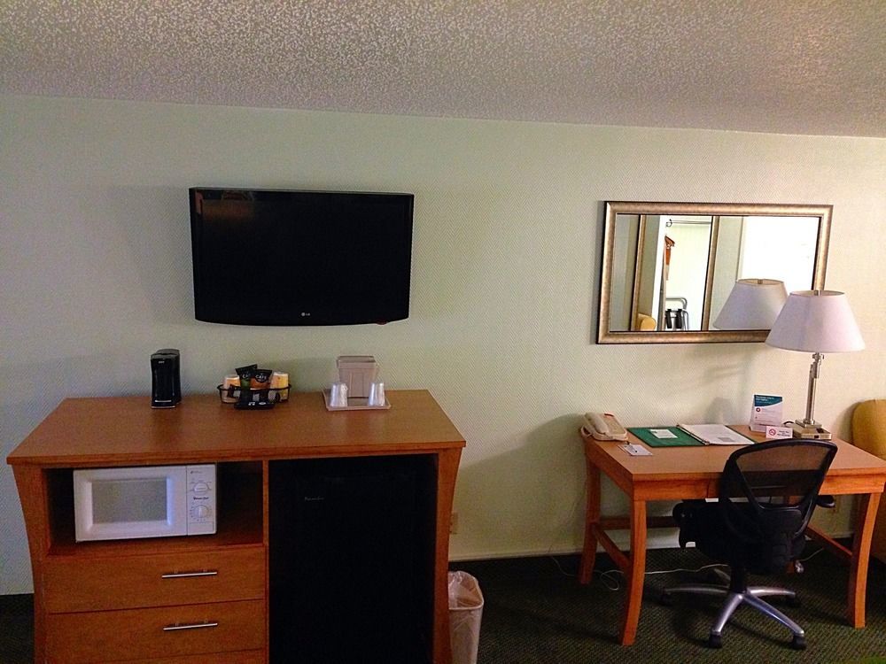 Quality Inn & Suites Near I-480 And I-29 Council Bluffs Εξωτερικό φωτογραφία
