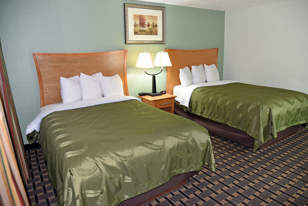 Quality Inn & Suites Near I-480 And I-29 Council Bluffs Εξωτερικό φωτογραφία