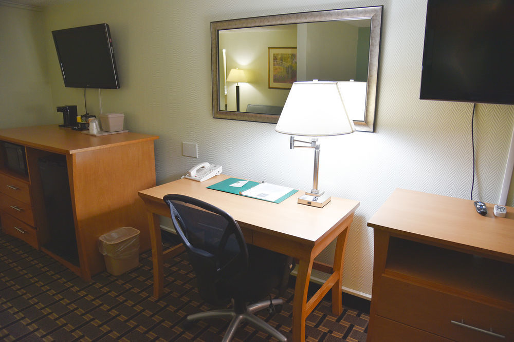 Quality Inn & Suites Near I-480 And I-29 Council Bluffs Εξωτερικό φωτογραφία