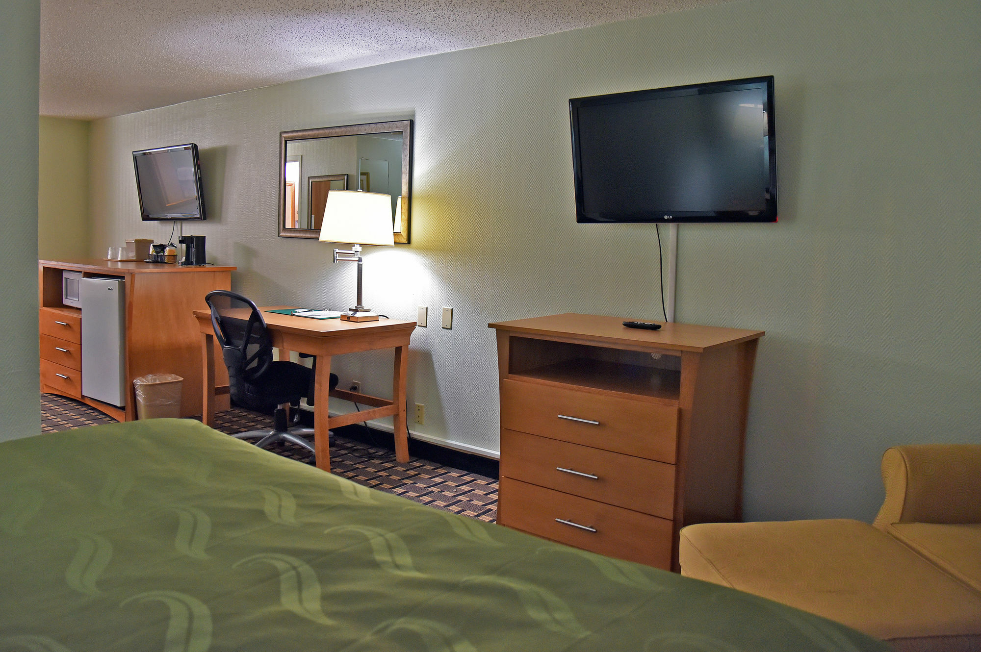 Quality Inn & Suites Near I-480 And I-29 Council Bluffs Εξωτερικό φωτογραφία